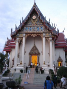 ไห้วพระวัดโพธ์ชัย ที่หนองคาย